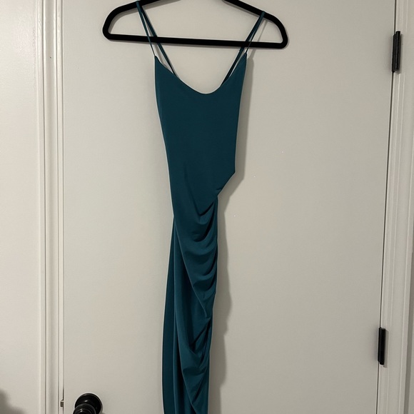 Asymmetrical teal dress from Windsor - Picture 2 of 4
